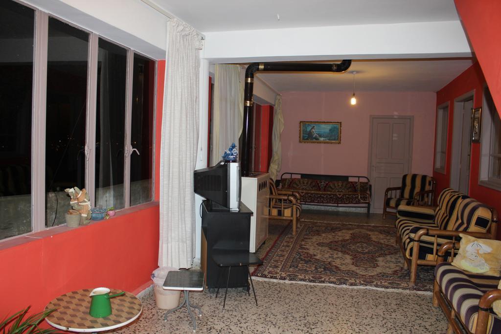 Bauhaus Motel Bcharré エクステリア 写真